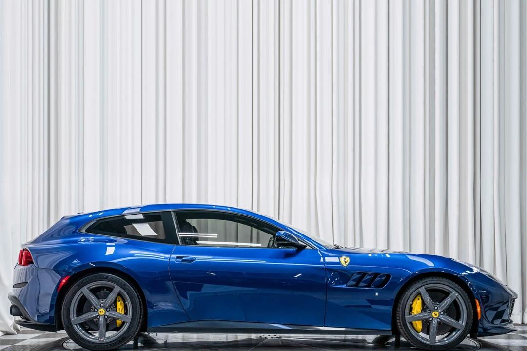 2019 Ferrari GTC4Lusso - Image 2 of 21