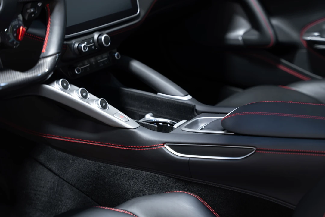 2019 Ferrari GTC4Lusso - Image 25 of 31