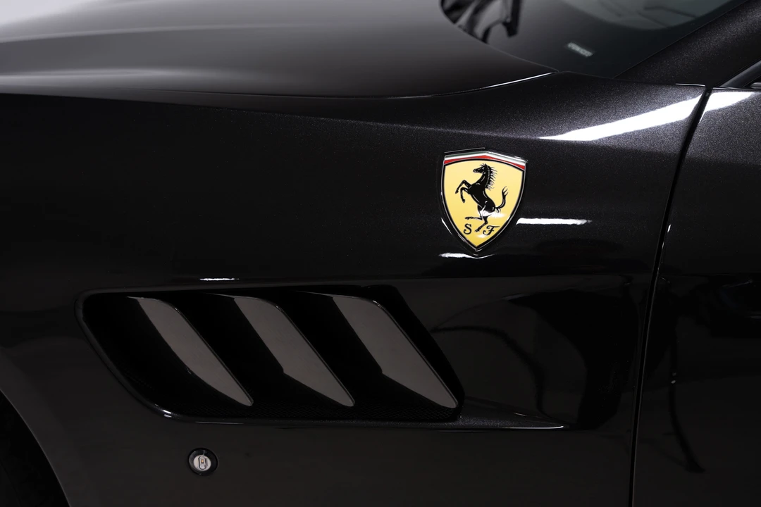 2019 Ferrari GTC4Lusso - Image 13 of 31