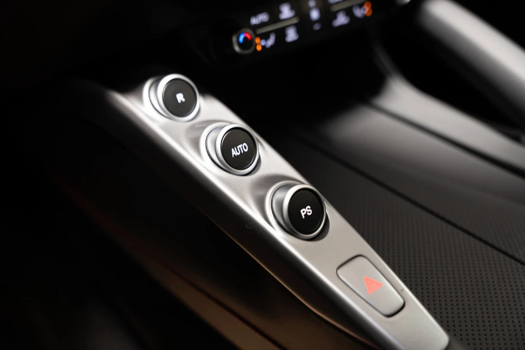 2019 Ferrari GTC4Lusso - Image 29 of 31