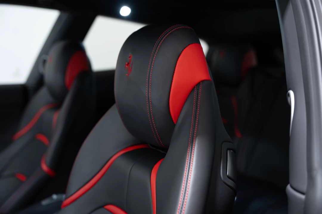 2019 Ferrari GTC4Lusso - Image 18 of 31