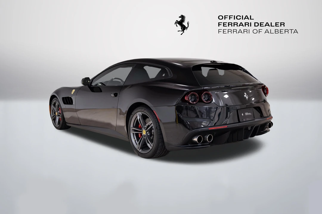 2019 Ferrari GTC4Lusso - Image 9 of 31