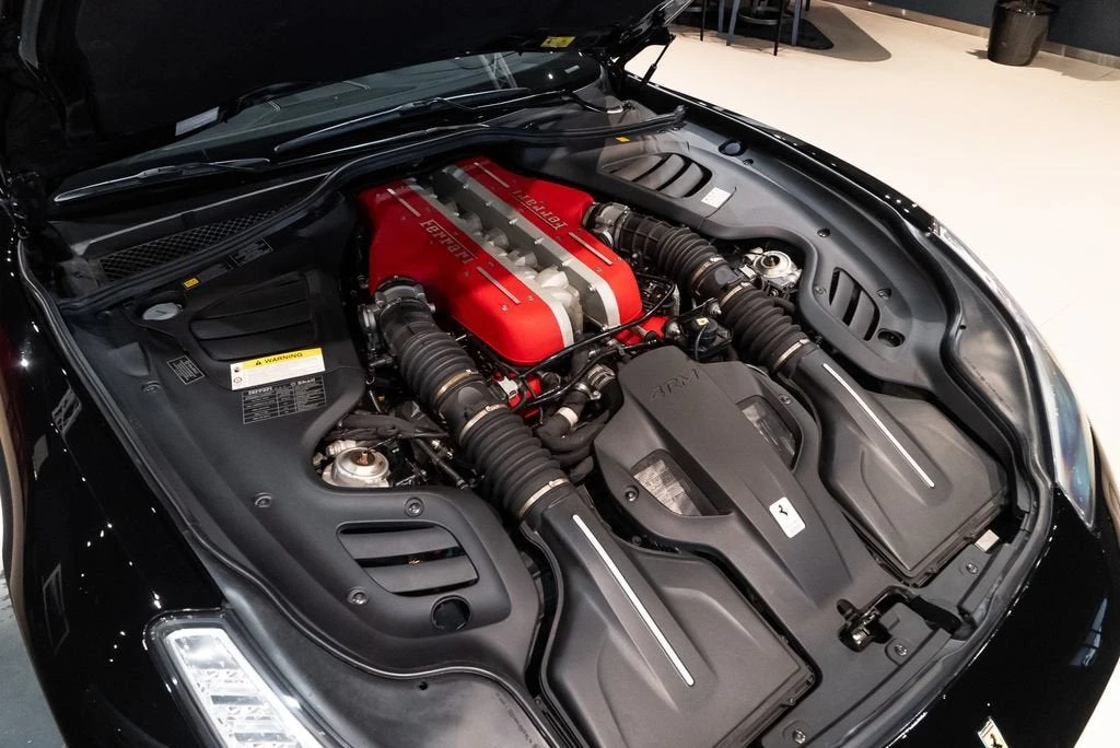 2019 Ferrari GTC4Lusso - Image 23 of 31