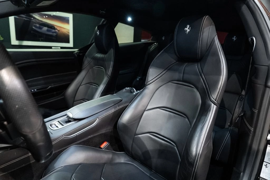 2019 Ferrari GTC4Lusso - Image 4 of 31