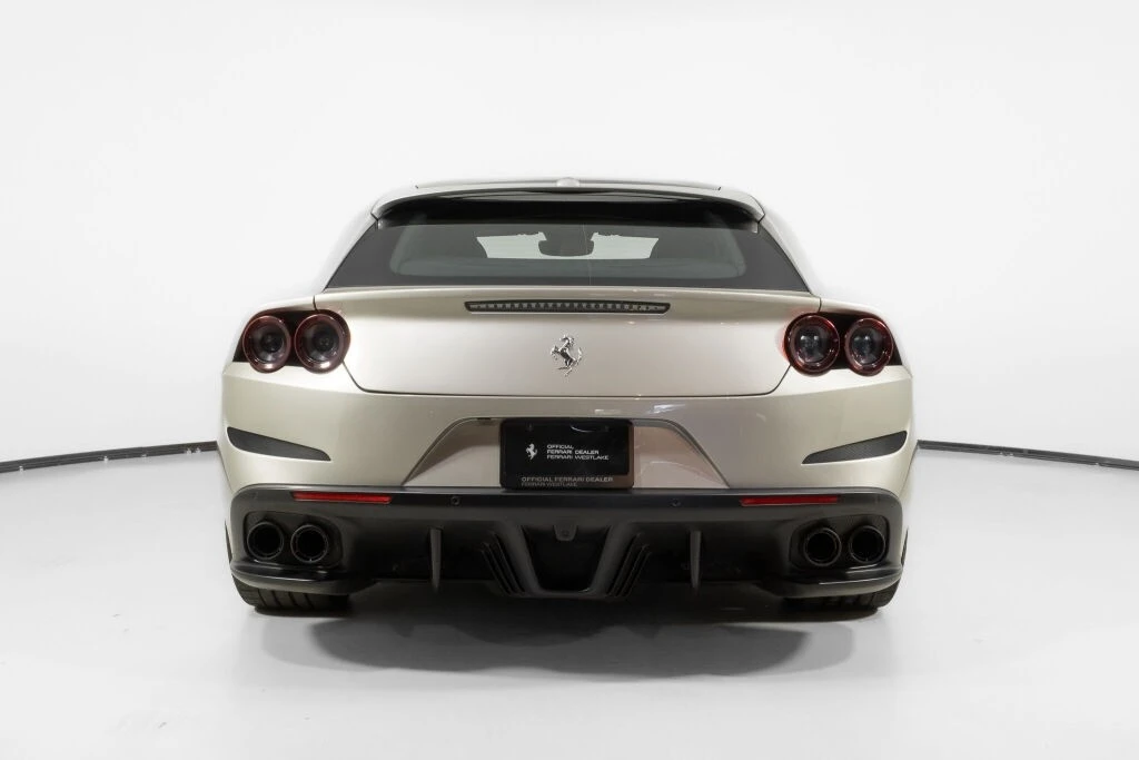 2019 Ferrari GTC4Lusso - Image 9 of 21
