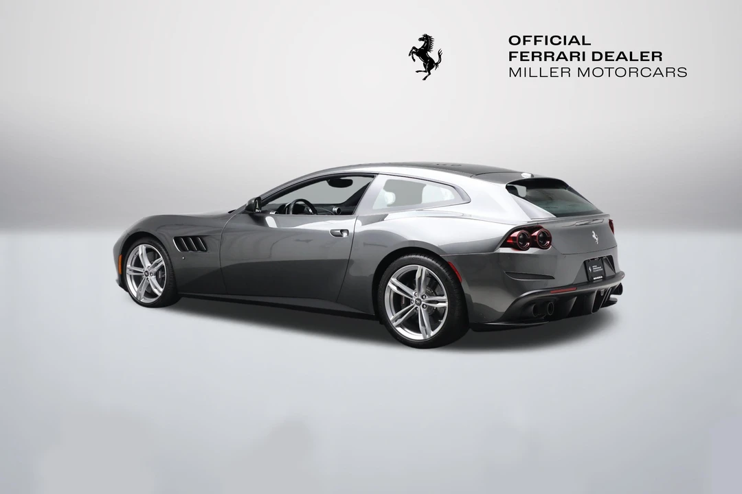 2019 Ferrari GTC4Lusso - Image 5 of 25