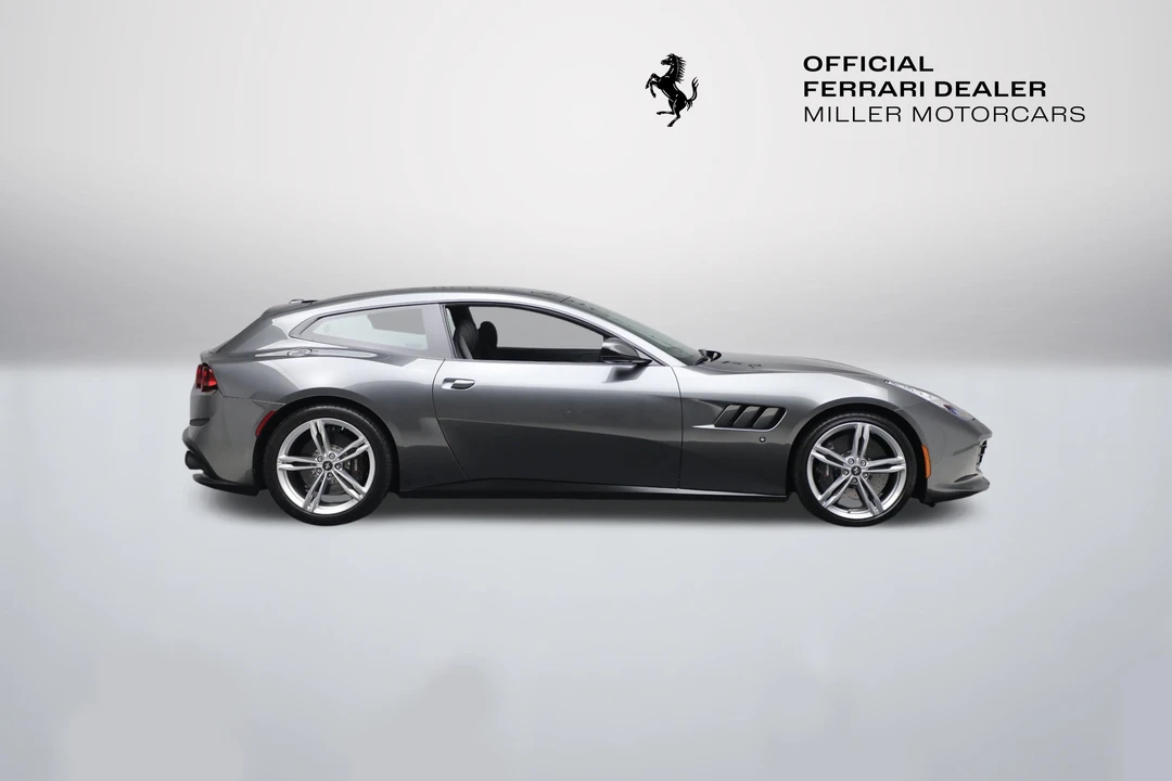 2019 Ferrari GTC4Lusso - Image 10 of 25