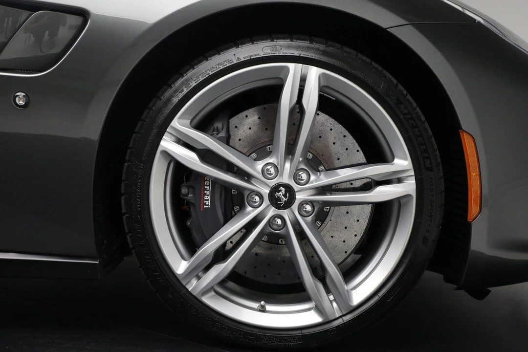 2019 Ferrari GTC4Lusso - Image 25 of 25
