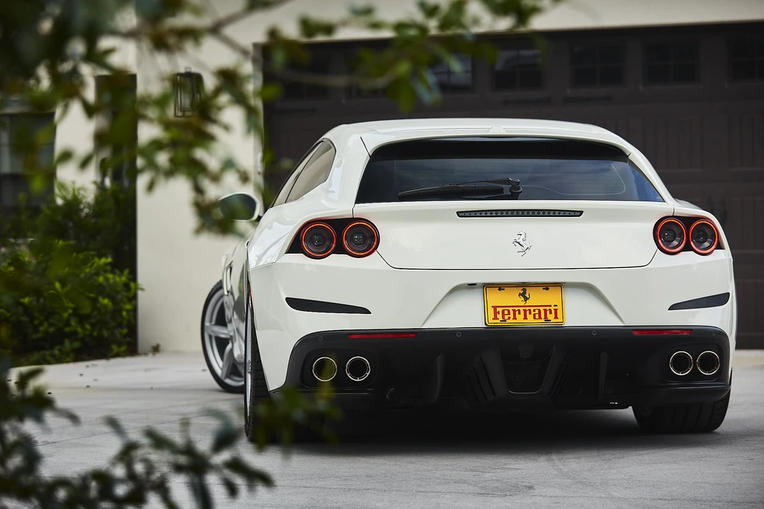 2019 Ferrari GTC4Lusso - Image 30 of 31
