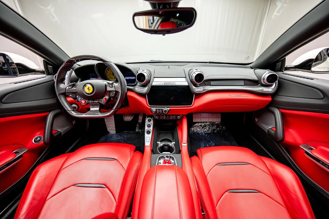 2019 Ferrari GTC4Lusso - Image 10 of 31