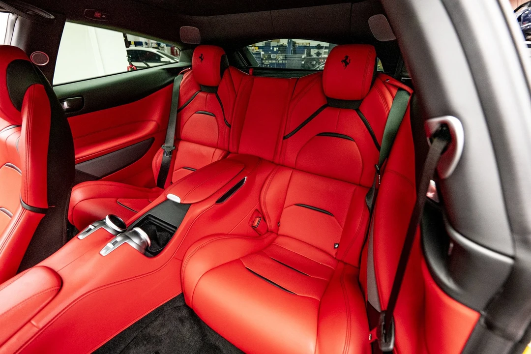 2019 Ferrari GTC4Lusso - Image 16 of 31