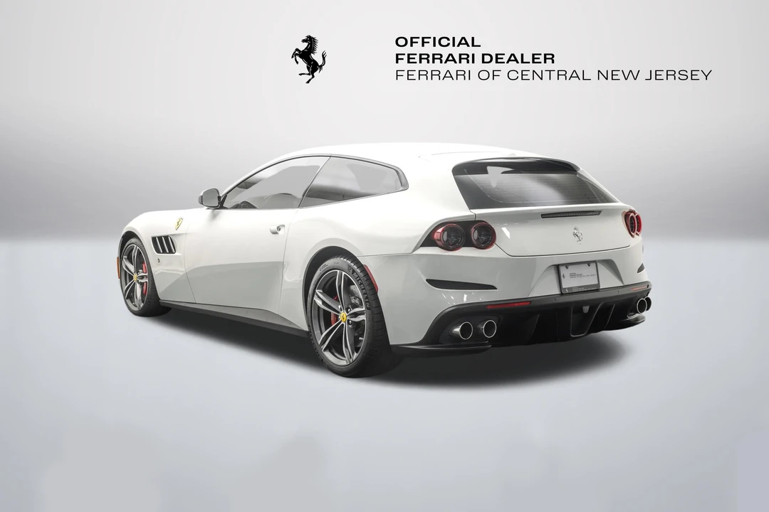 2019 Ferrari GTC4Lusso - Image 5 of 31