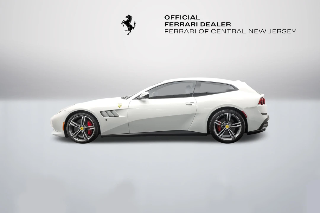 2019 Ferrari GTC4Lusso - Image 4 of 31