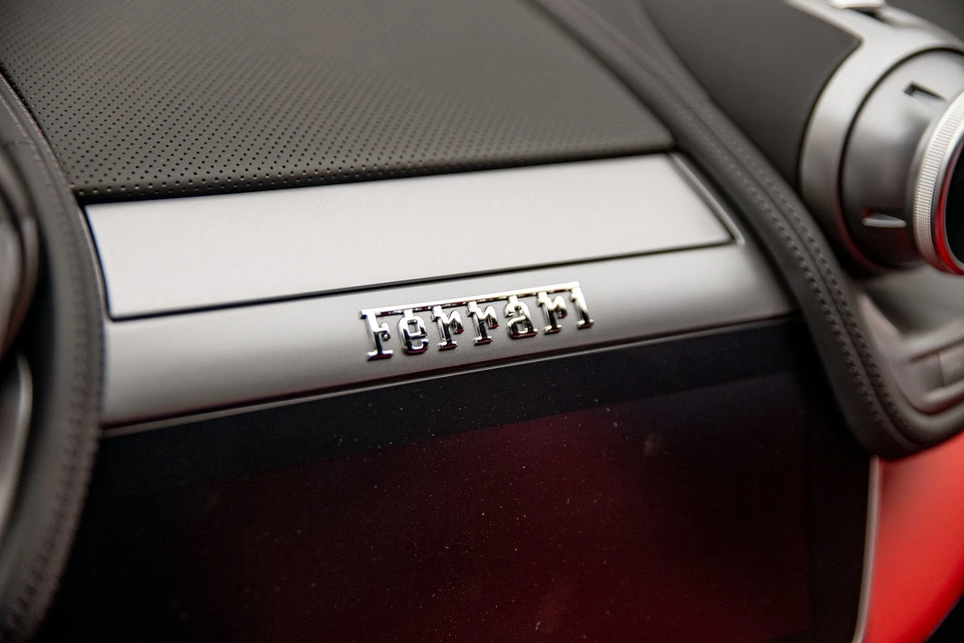 2019 Ferrari GTC4Lusso - Image 23 of 31