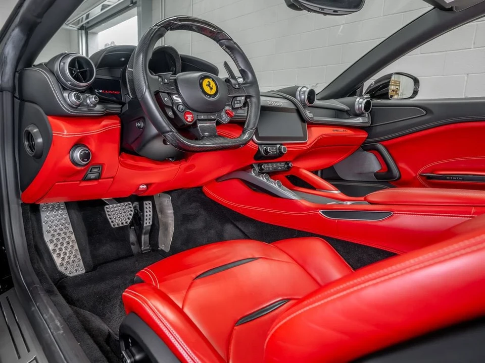 2019 Ferrari GTC4Lusso - Image 28 of 31