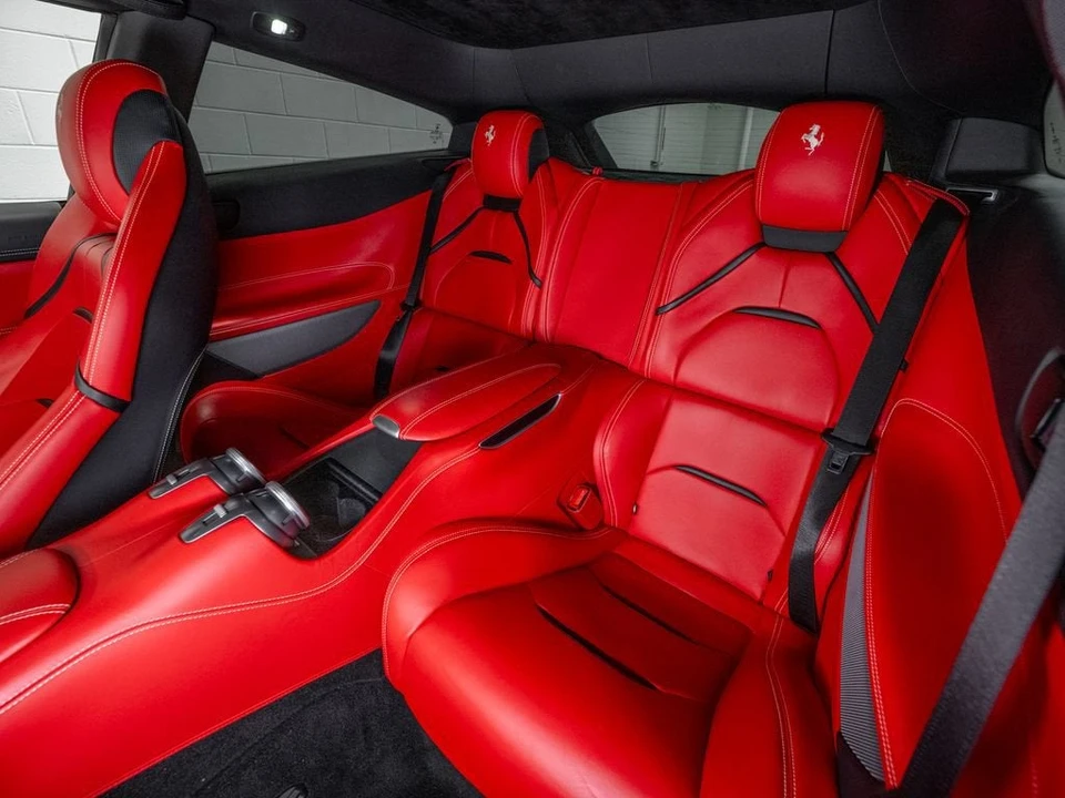 2019 Ferrari GTC4Lusso - Image 12 of 31