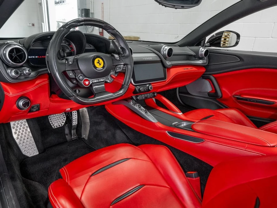 2019 Ferrari GTC4Lusso - Image 29 of 31