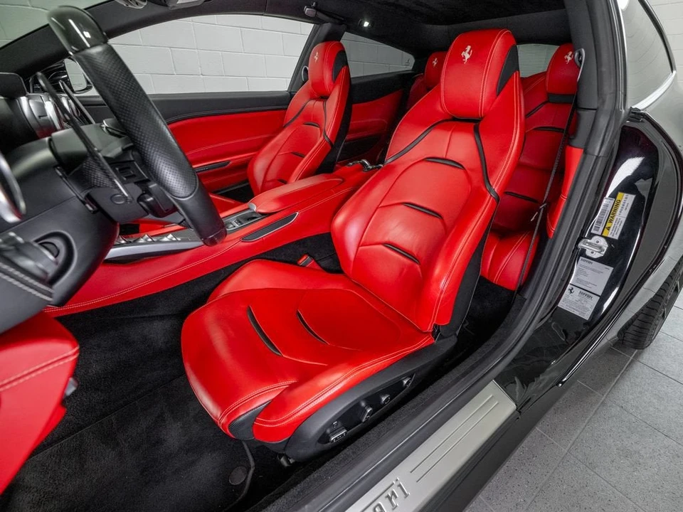 2019 Ferrari GTC4Lusso - Image 13 of 31