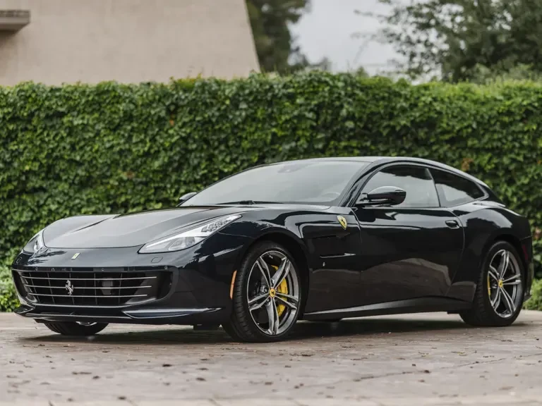 2019 Ferrari GTC4Lusso - Image 2 of 31