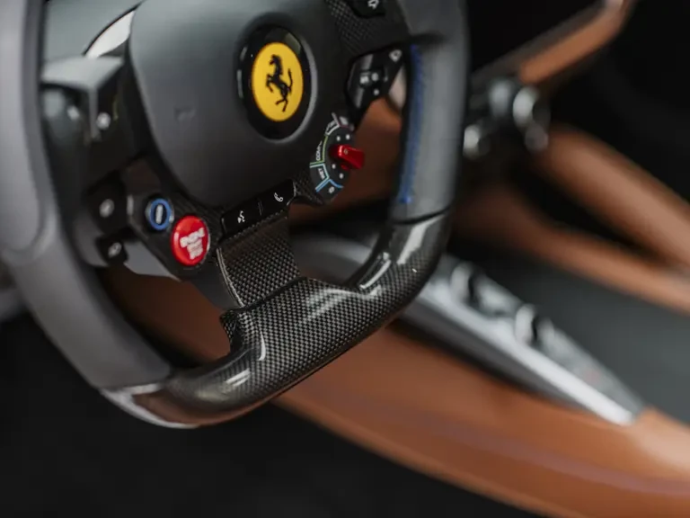 2019 Ferrari GTC4Lusso - Image 13 of 31