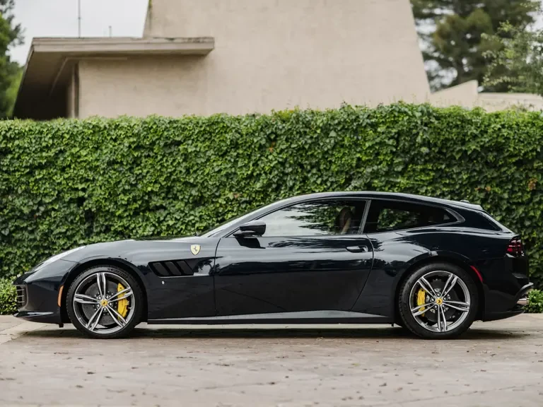 2019 Ferrari GTC4Lusso - Image 6 of 31