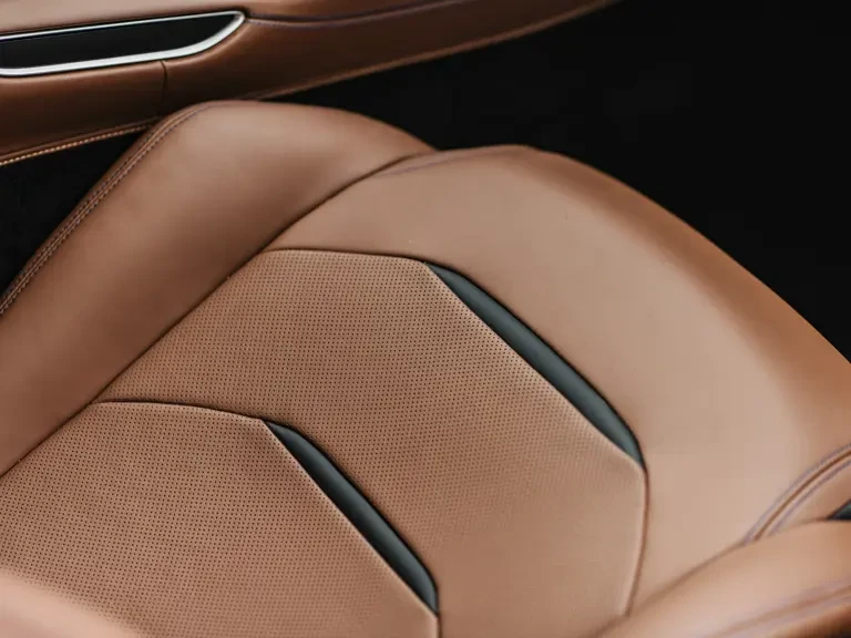 2019 Ferrari GTC4Lusso - Image 25 of 31