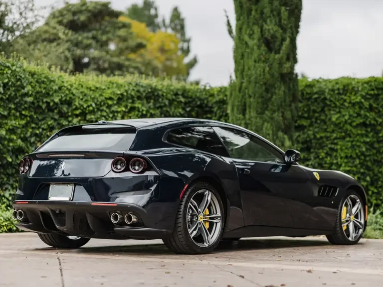 2019 Ferrari GTC4Lusso - Image 3 of 31