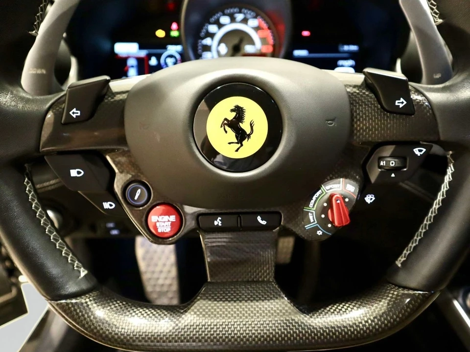 2019 Ferrari GTC4Lusso - Image 28 of 31