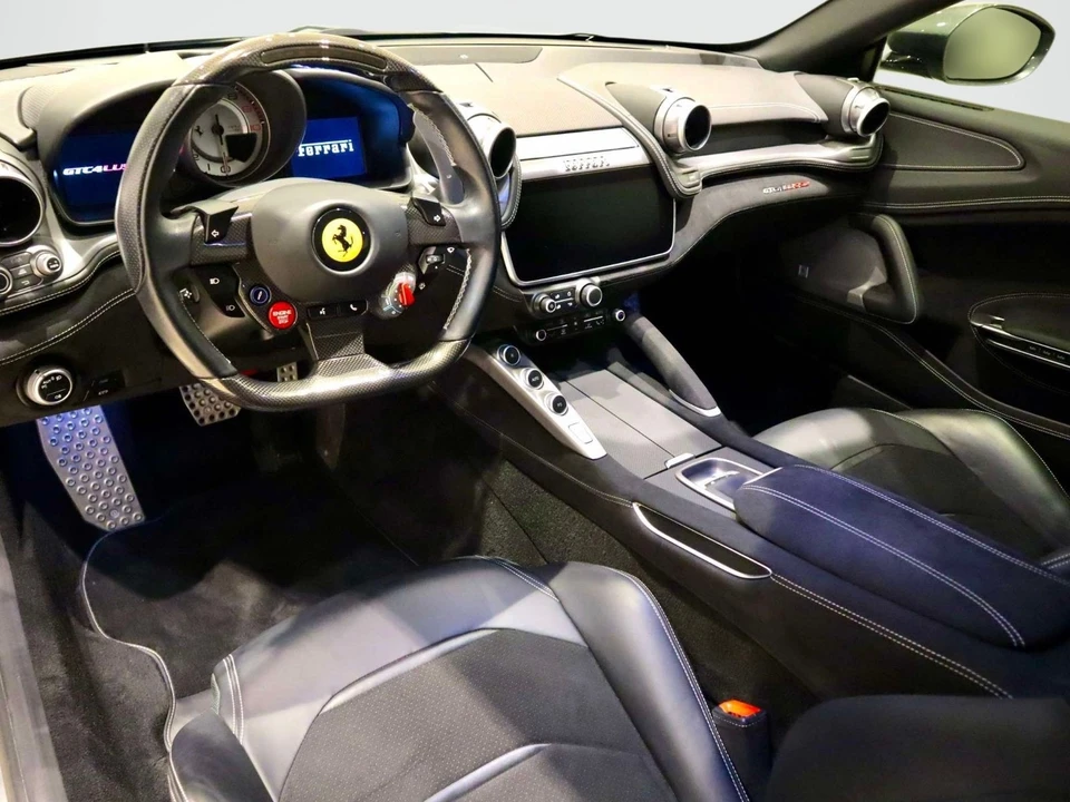 2019 Ferrari GTC4Lusso - Image 20 of 31