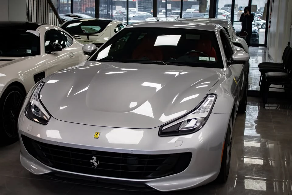 2019 Ferrari GTC4Lusso T - Image 5 of 5