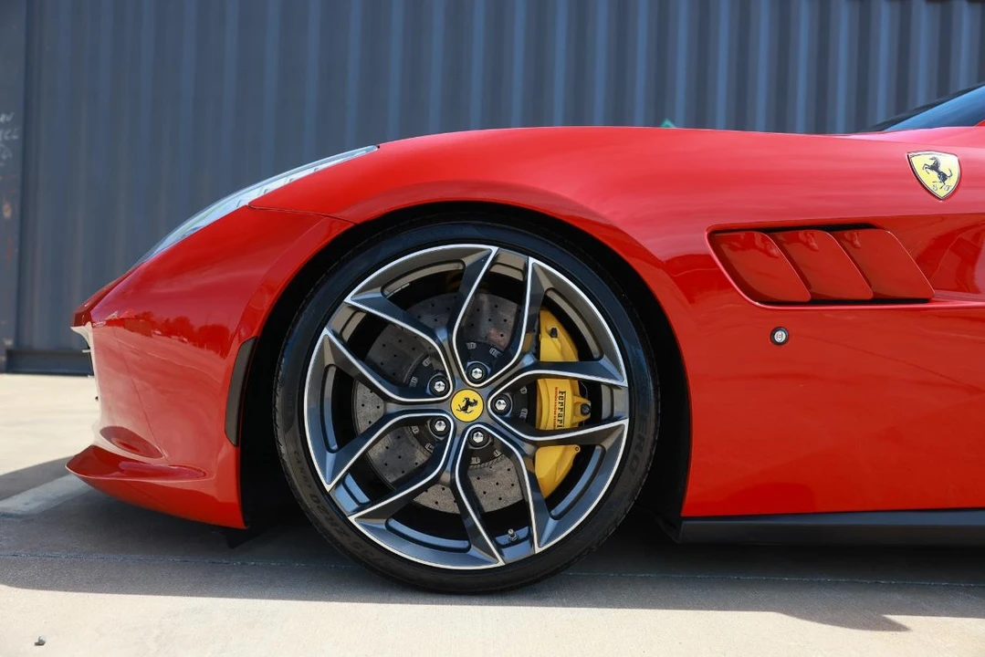 2019 Ferrari GTC4Lusso T - Image 30 of 31