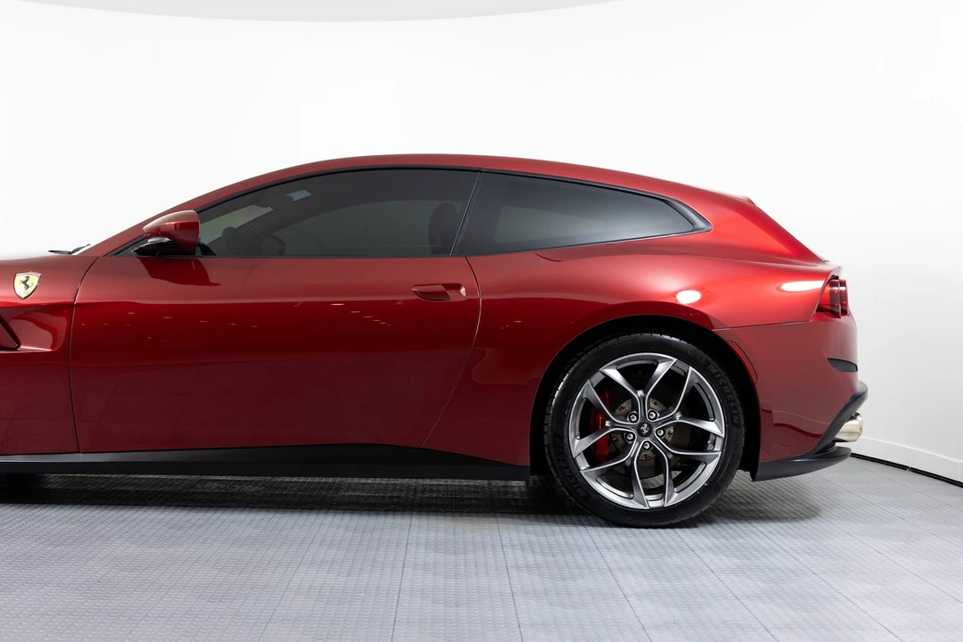 2019 Ferrari GTC4Lusso T - Image 20 of 31