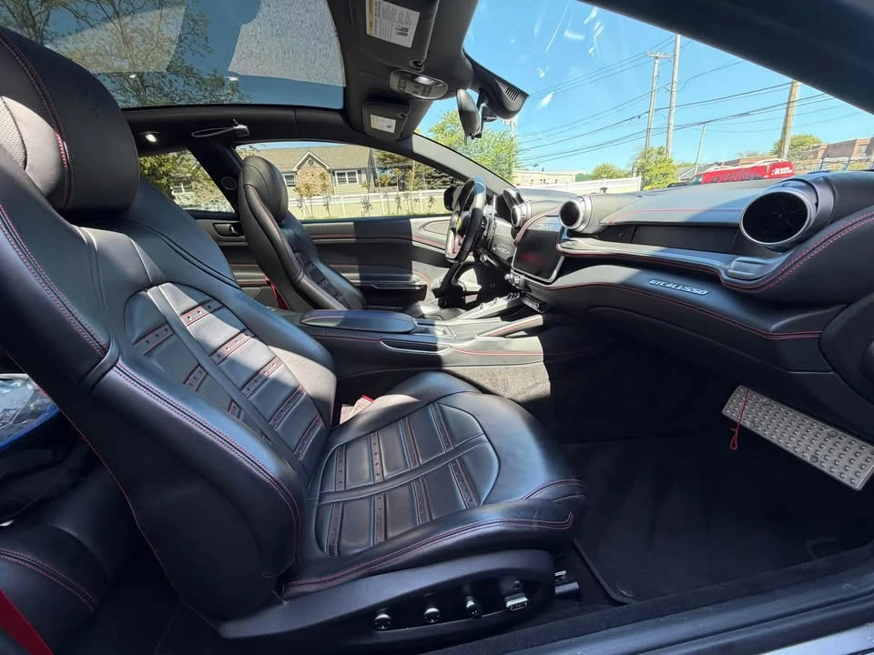 2019 Ferrari GTC4Lusso - Image 11 of 13