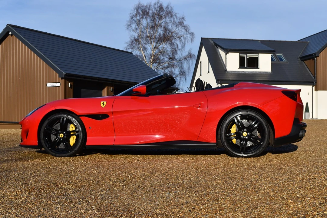 2019 Ferrari Portofino - Image 6 of 30