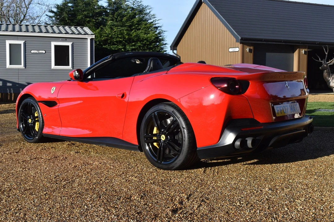 2019 Ferrari Portofino - Image 8 of 30