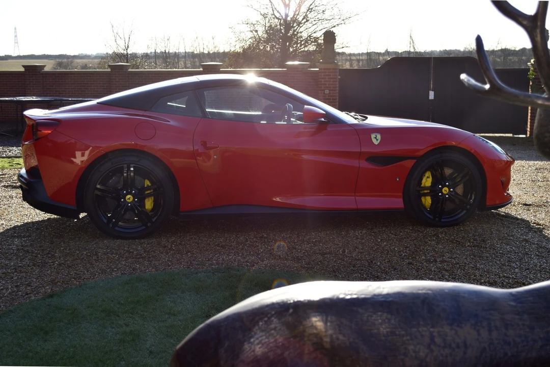 2019 Ferrari Portofino - Image 13 of 30