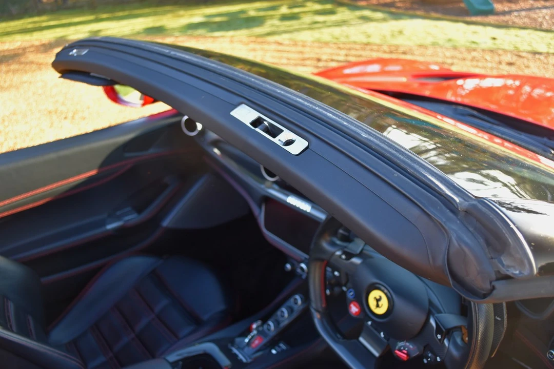 2019 Ferrari Portofino - Image 25 of 30