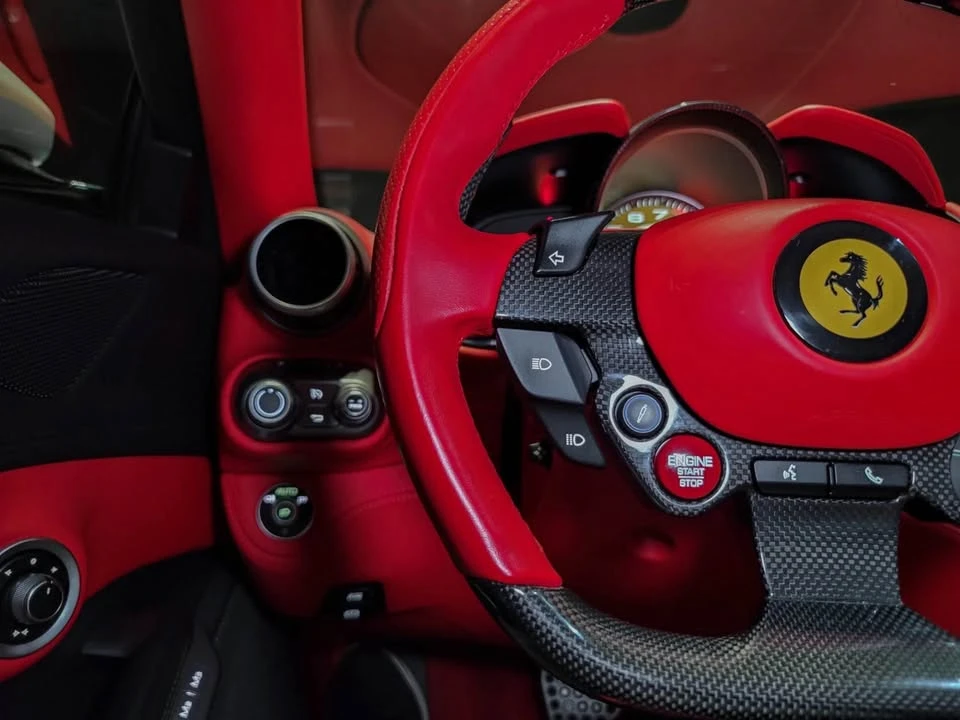 2019 Ferrari Portofino - Image 11 of 16