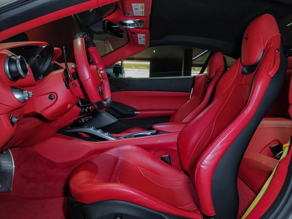 2019 Ferrari Portofino - Image 9 of 16