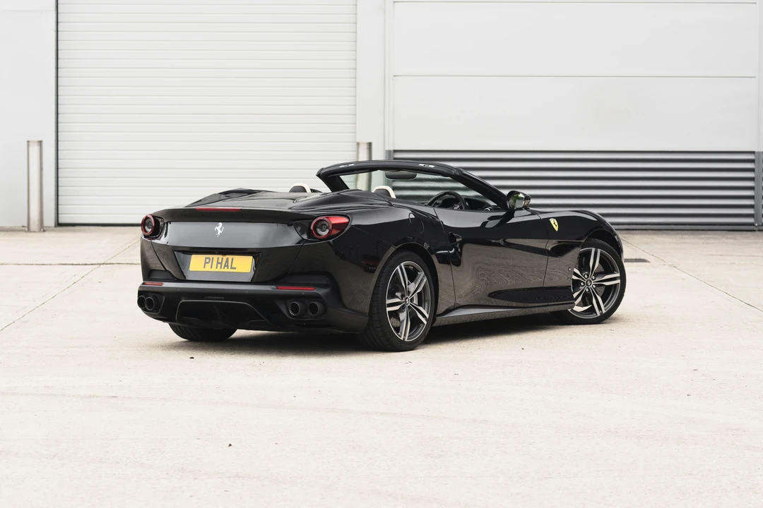 2019 Ferrari Portofino - Image 7 of 31