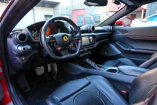 2019 Ferrari Portofino - Image 17 of 21