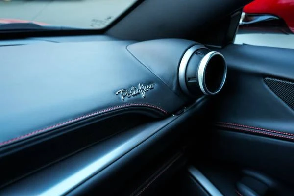 2019 Ferrari Portofino - Image 13 of 21