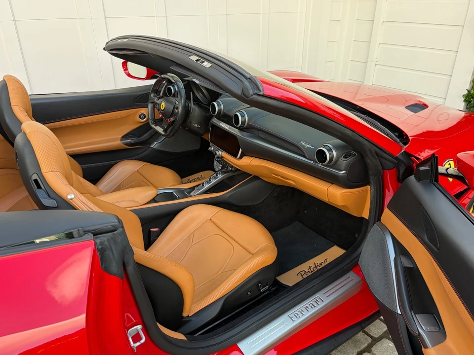 2019 Ferrari Portofino - Image 18 of 21