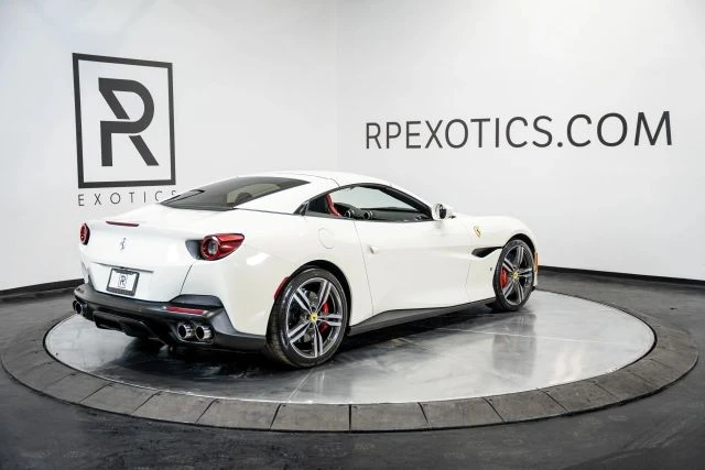 2019 Ferrari Portofino - Image 10 of 21