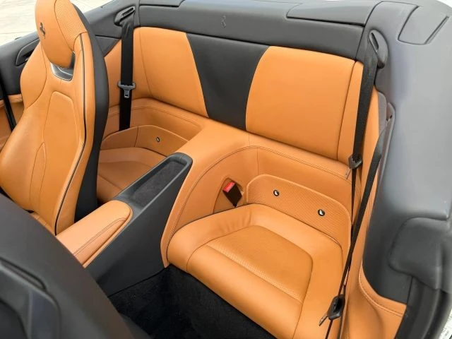 2019 Ferrari Portofino - Image 11 of 21