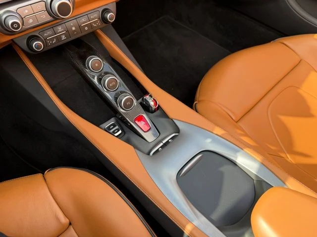 2019 Ferrari Portofino - Image 18 of 21