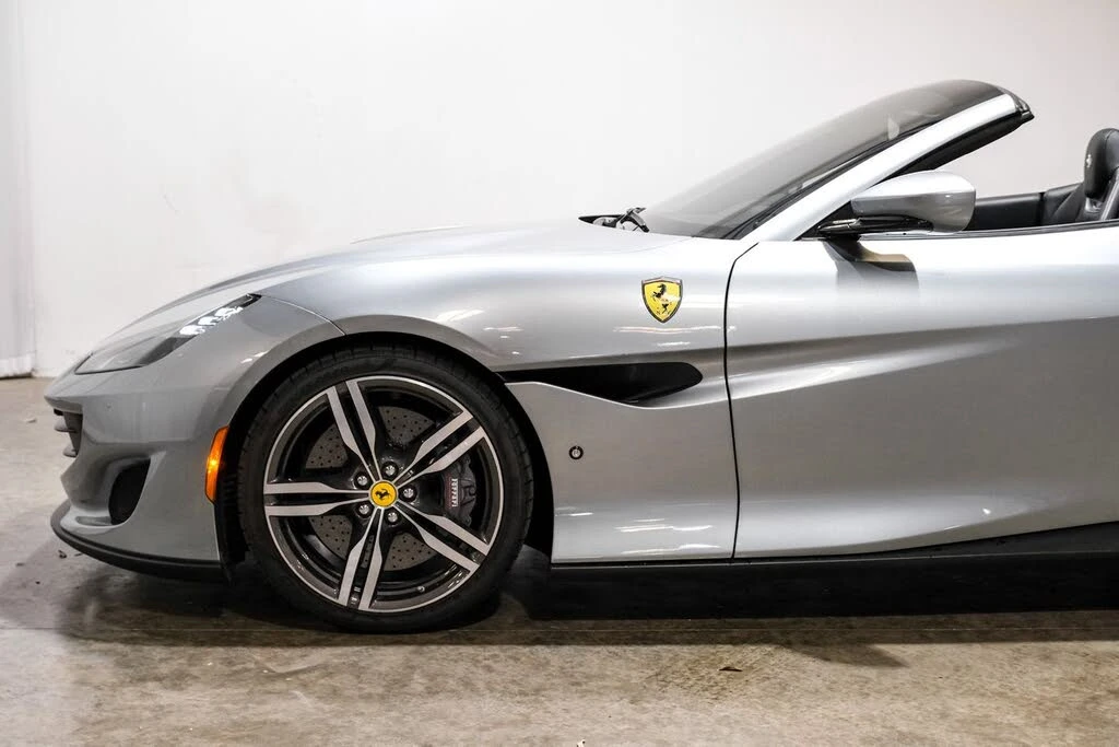2019 Ferrari Portofino - Image 15 of 31