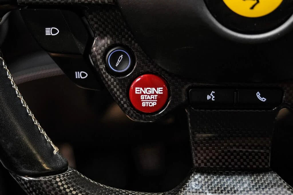 2019 Ferrari Portofino - Image 27 of 31