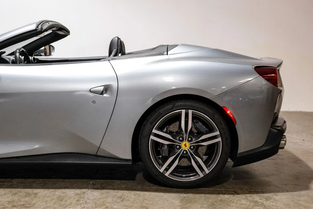 2019 Ferrari Portofino - Image 16 of 31