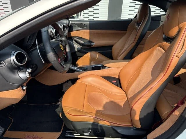 2019 Ferrari Portofino - Image 10 of 31